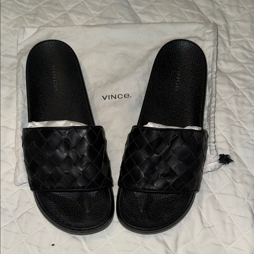 Vince Black Textured Slides